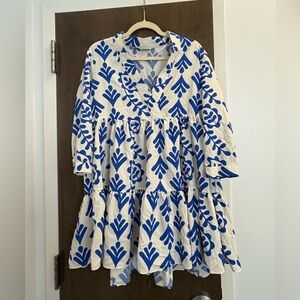 Zara Blue and White Patterned Dress Size Small
